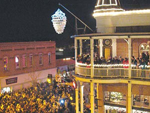 Flagstaff AZ Pinecone Drop